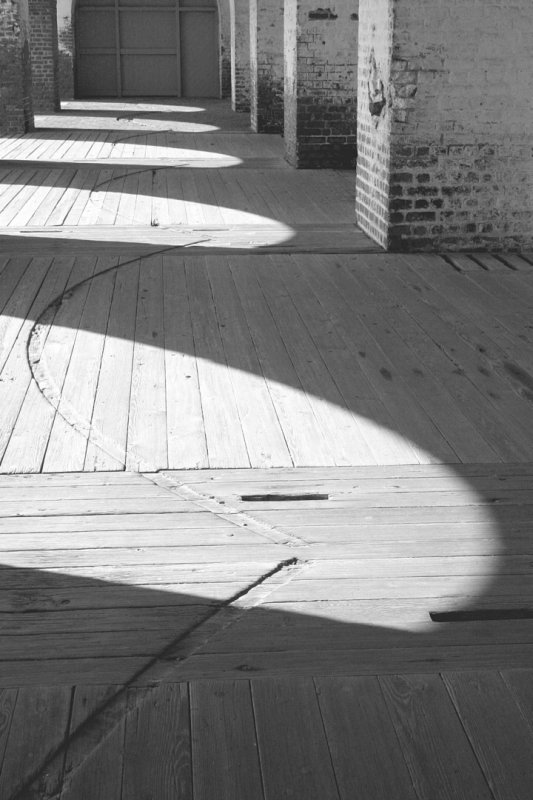 00133_RT8bw.jpg