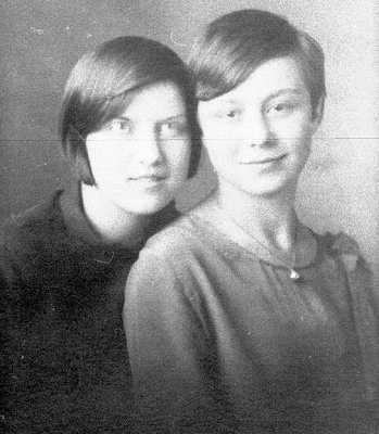 Ruth and Estelle 1925