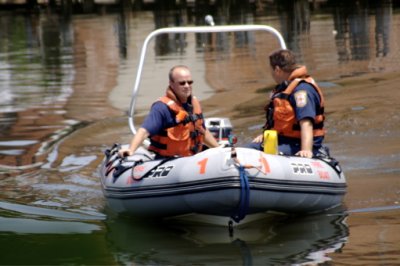 engine 1/marine rescue 1 training: pequonneck river 17 june 07