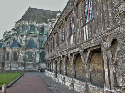 Noyon bibliotheque.jpg