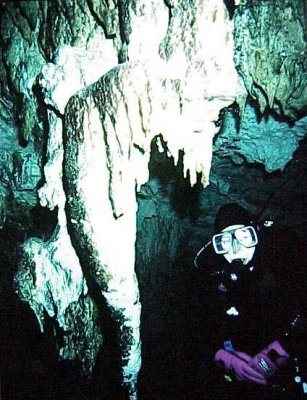 Cave3.jpg