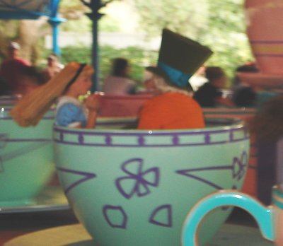 HatterAliceTeacups3.jpg