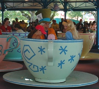 HatterAliceTeacups4.jpg