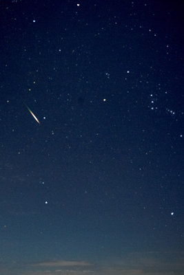 visible spectrum Aurigid meteor 0522am MST