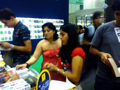 16092007407-red.jpg