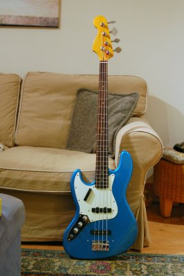 jazz bass.jpg