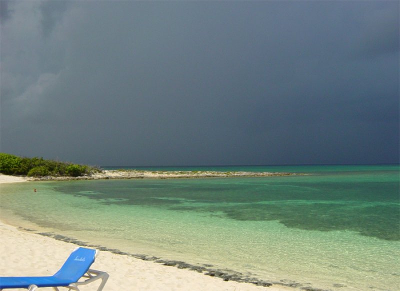 DSC01509_island_storm.jpg