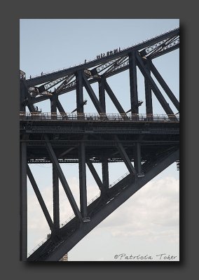 Climbers on the Sydney Bridge