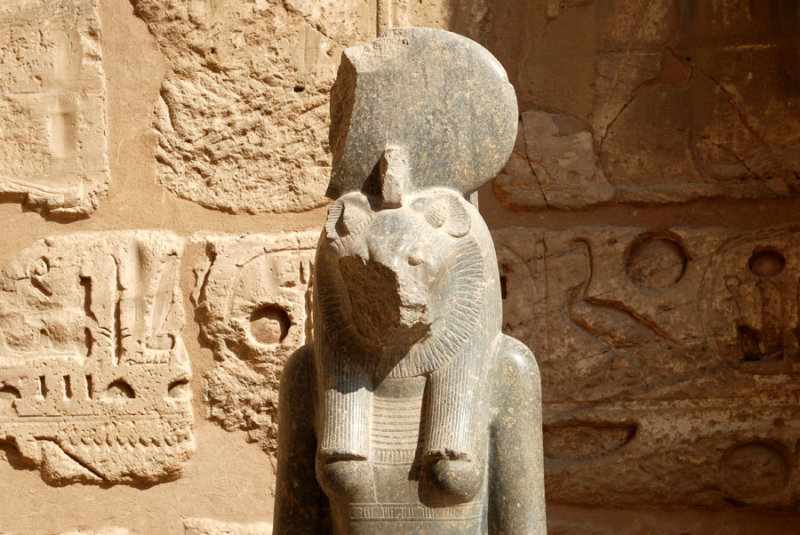 Statue
