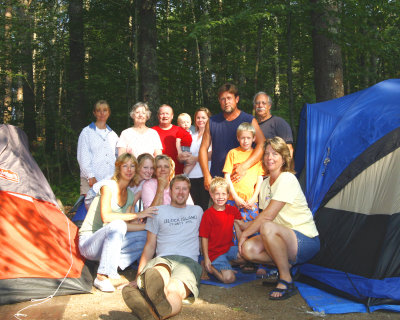 _MG_2235----whole group camping by tents.jpg