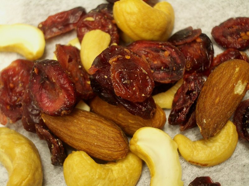 Simply Almonds, Cashews & Cranberries