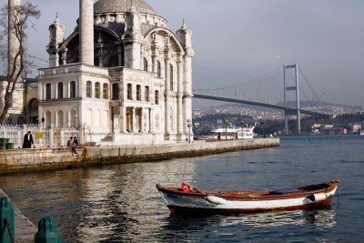 Ortakoy mosque and Bosphorus Bridge in the background