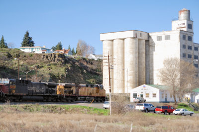 Passing Elevator in The Dalles OR
