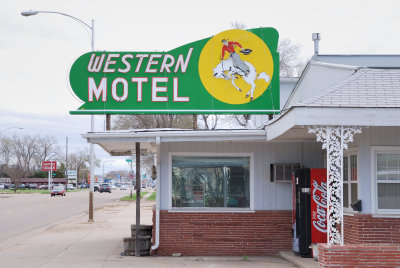 Stay at the Western Motel