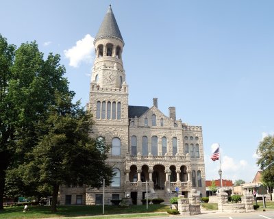 Salem IN Courthouse