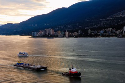 Boat Traffic in Vancouver