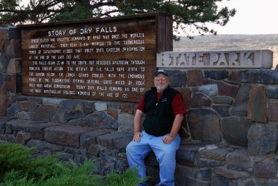 Artie at the Dry Falls Monument