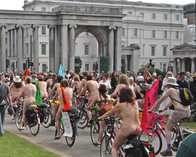 WNBR naked bike ride2-003.jpg