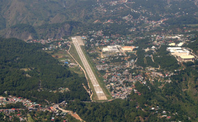 Loakan Airport Runway 27 - Baguio