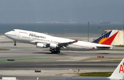 March 14, 2007.  Philippine 747 take-off from runway 28R