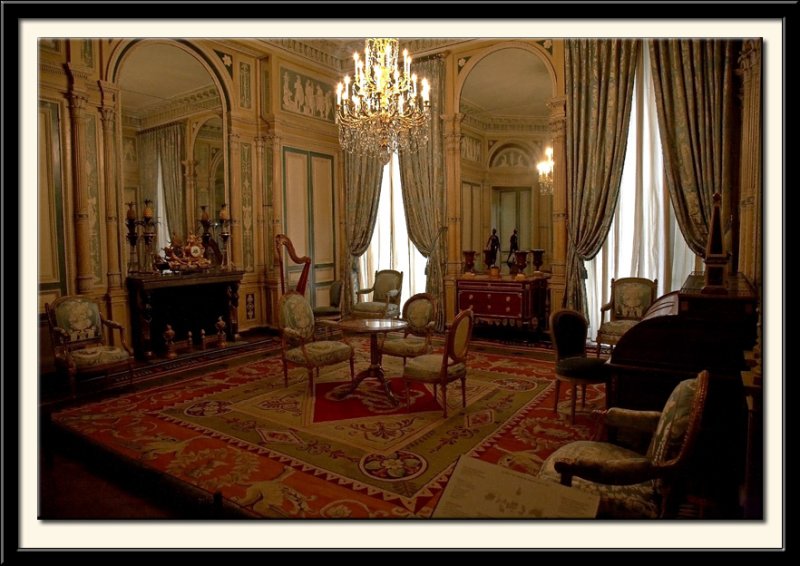 Le Salon de lHotel de Serres