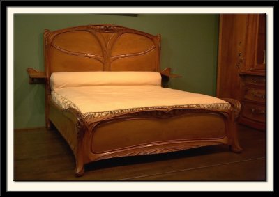 Bedroom Furniture from lhotel Nozal, vers 1903