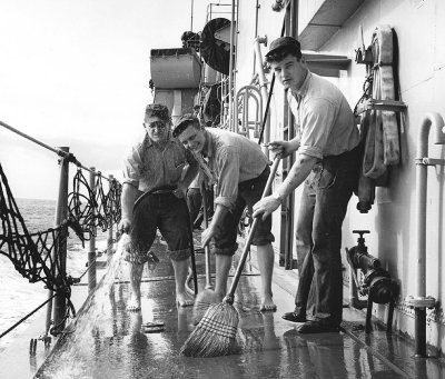 Field Day abord the USS Hugh Purvis, DD 709, 1962