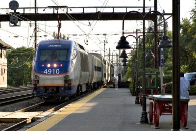 Marc Train #432 arriving in Perryville, Md.