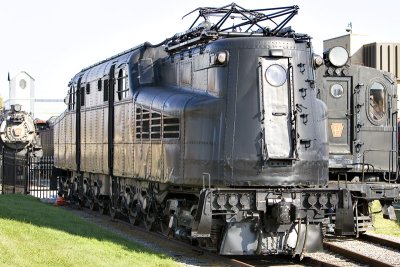 Pennsylvania Railroad GG1 #4800 Old-Rivets