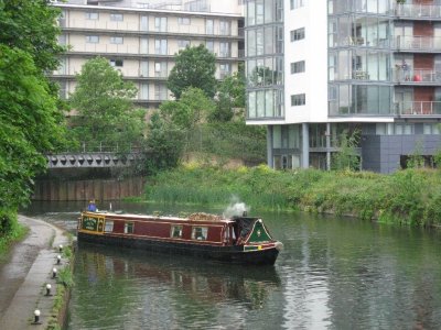 On the Lea navigation at Old Ford