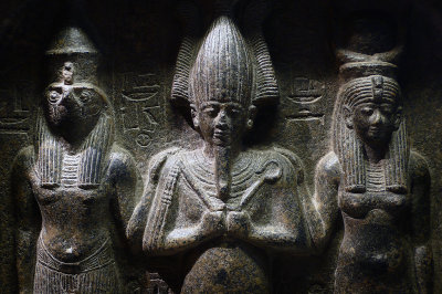 louvre egyptian figures