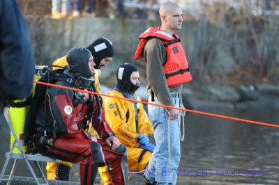 car in water 054.jpg
