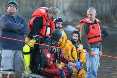 car in water 057.jpg