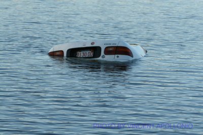 car in water 060.jpg