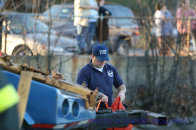 car in water 067.jpg