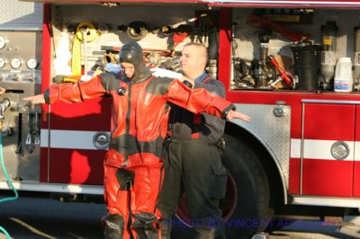car in water 072.jpg