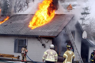 Lunenburg Fire Burrage St 004.jpg