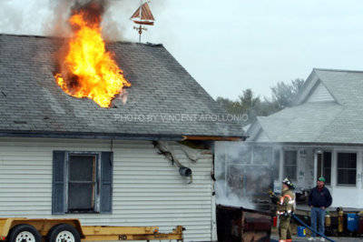 Lunenburg Fire Burrage St 007.jpg