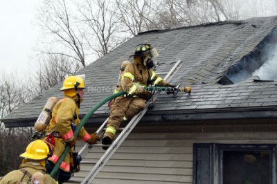 Lunenburg Fire Burrage St 035.jpg