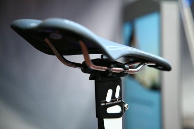 giant_seatpost.jpg