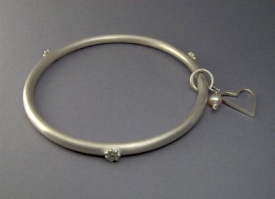 WB51 - Silver Charm Bangle