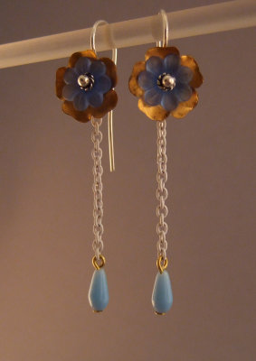 WVE3 - Stacked Flower Earrings (on silver hooks)