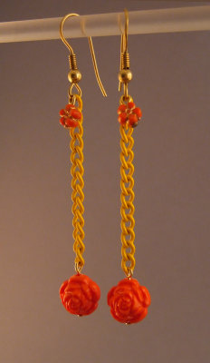 WVE9 - Rose Bud Drops (on brass hooks with enamel chain)