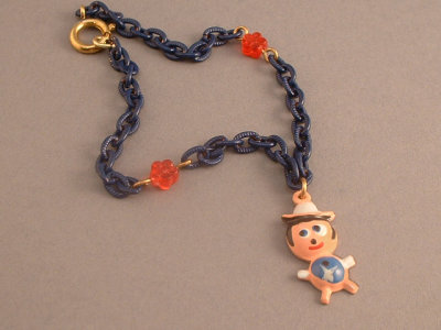 WVEB1 - Peruvian village boy Bracelet (on enamel chain)