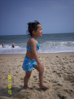 Leyla is running around