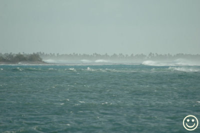 DSC_2782 reef breaks around Captain Cook island.jpg
