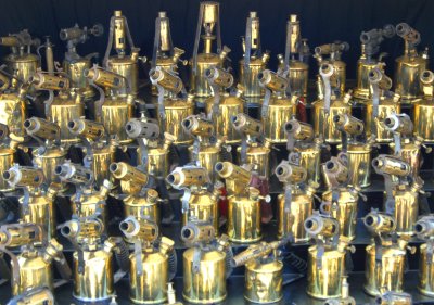  A FINE COLLECTION OF BLOW LAMPS.