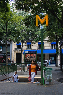 Paris-Convention Metro station.jpg