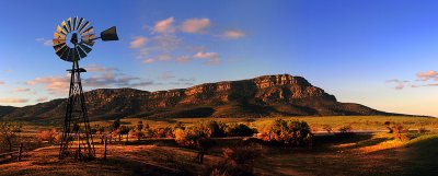 Rawnsleys Bluff Flinders Ranges South Australia.jpg