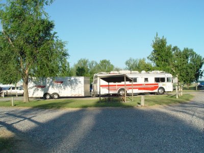 THIS WAS A NICE SITE AT THE KOA IN HARDING, MONTANA, IT WAS FAR ENOUGH OUT OF TOWN THAT THEY TRUCKED IN THE WATER